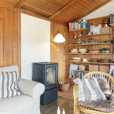 Dom wakacyjny Nestori - 950m From The Sea By Interhome