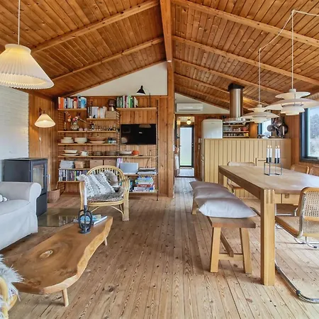 Dom wakacyjny Nestori - 950m From The Sea By Interhome